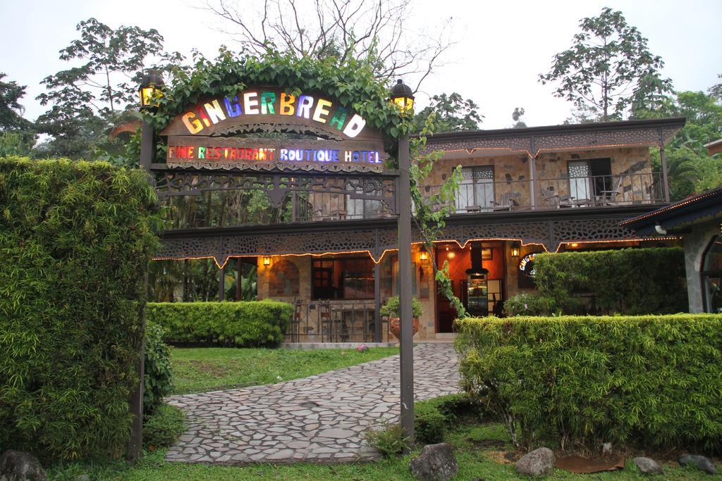 نويفو أرينال Gingerbread Restaurant & Hotel المظهر الخارجي الصورة