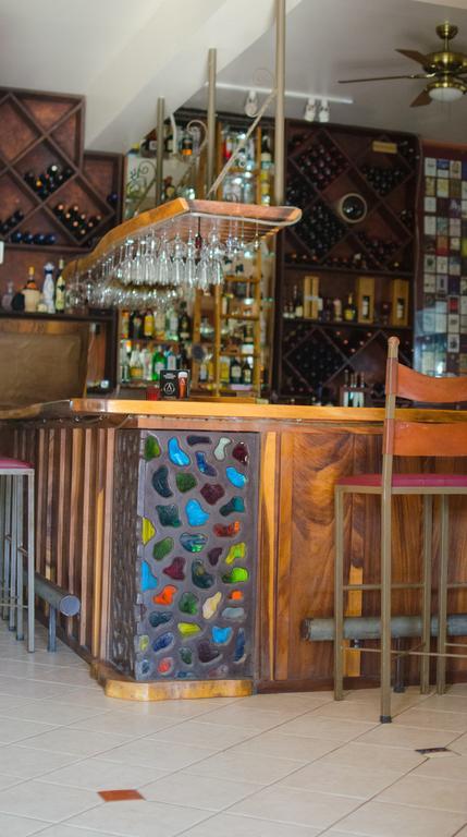 نويفو أرينال Gingerbread Restaurant & Hotel المظهر الخارجي الصورة